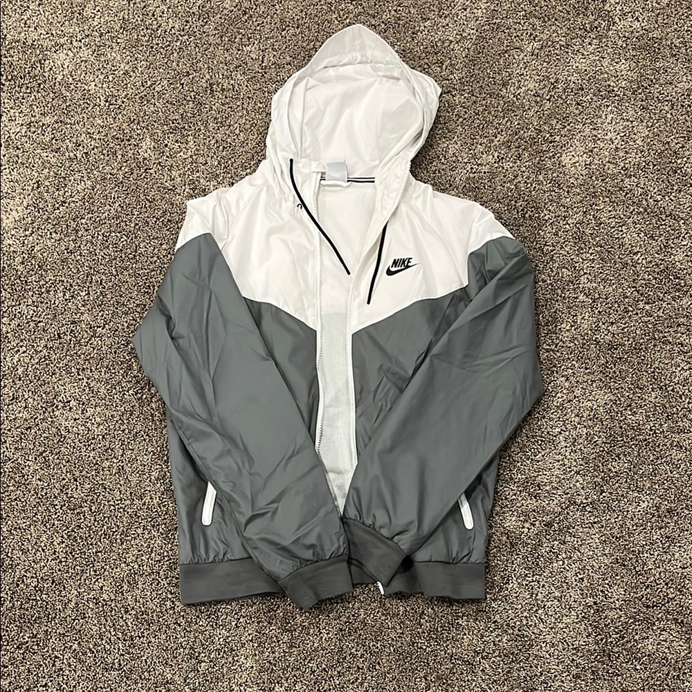 Men’s Nike windbreaker